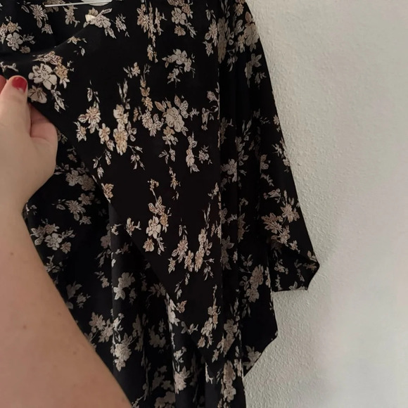 Maurices kimono floral lightweight relaxed print size OS women’s relaxed NEW - Picture 7 of 11